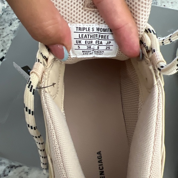 Balenciaga triple s clear sole monocolor - Picture 7 of 7